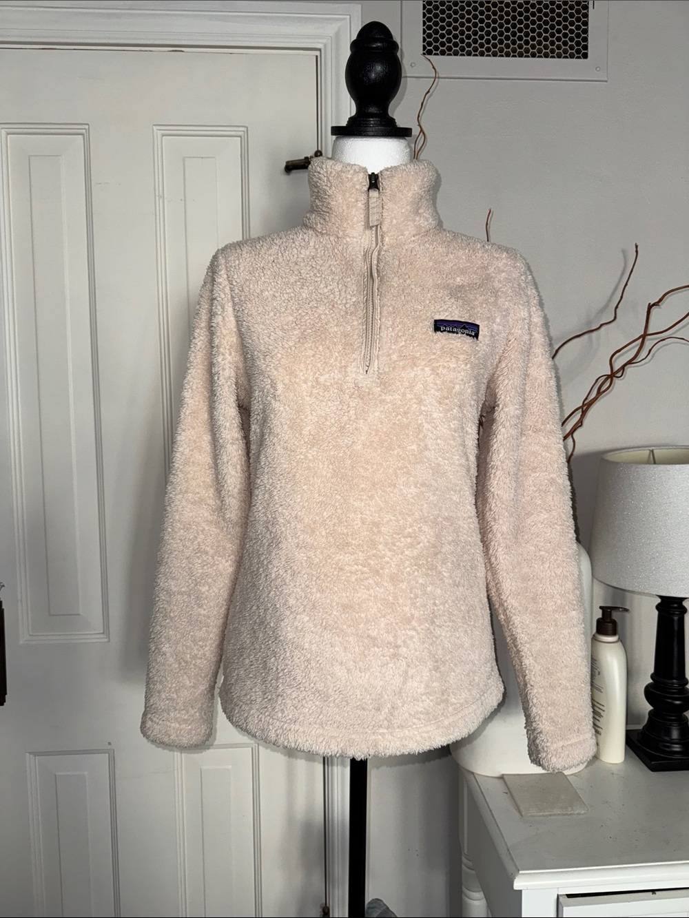 Patagonia Women’s Los Gatos Cream Sherpa/Fleece Quarter-Zip Pullover